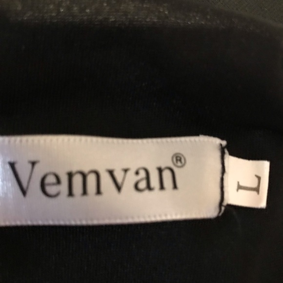 Off Shoulder Blouse - Picture 3 of 3